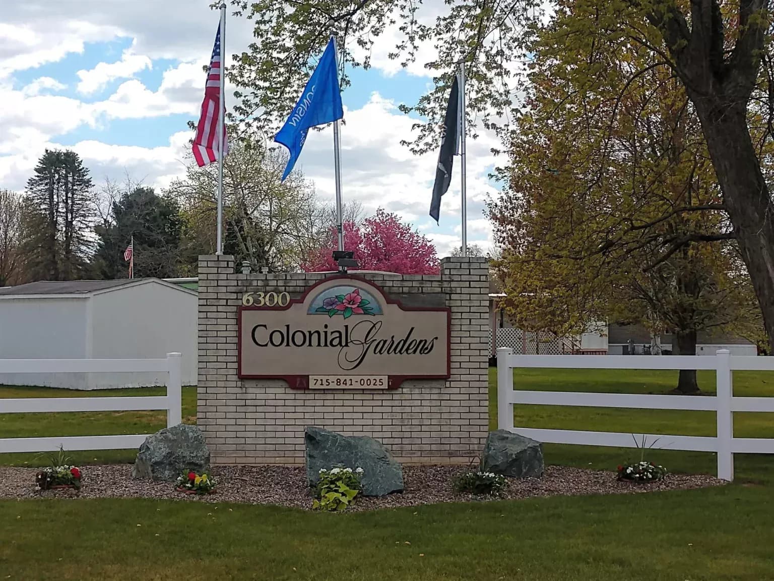 Colonial Gardens - Manufactured housing community in WI